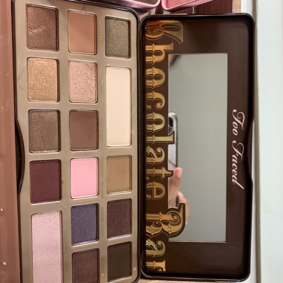Too faced eyeshadow bundle - Picture 3 of 5
